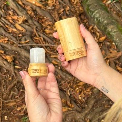 Desodorante de cristal natural em embalagem de bambu, sem toxinas, proteção diária